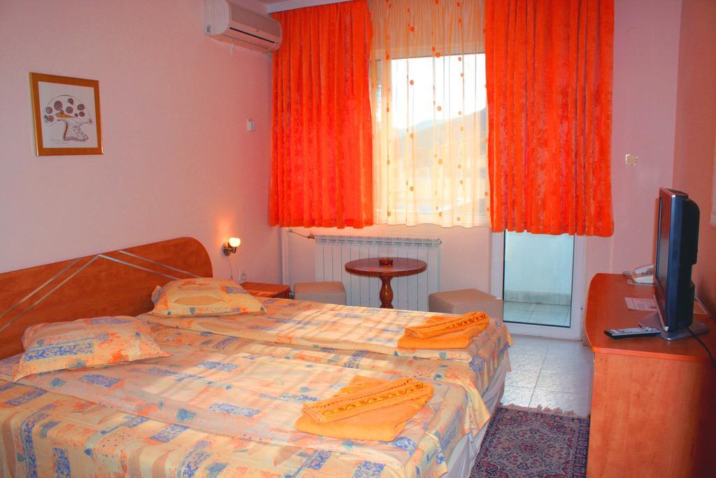 Hotel Markita Velingrad Quarto foto