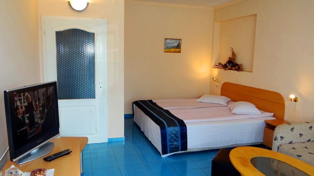 Hotel Markita Velingrad Quarto foto